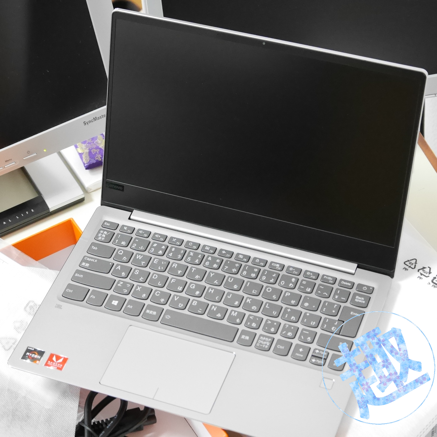 Lenovo_ideapad_720S